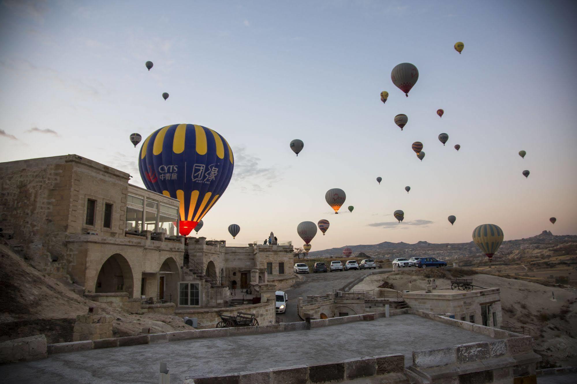 Azure Cave Suites - Cappadocia Гореме Экстерьер фото